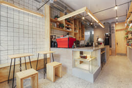/thiet-ke-va-thi-cong/quiero1cafe-coffee-shop